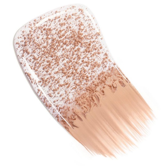 CHANEL MEDIUM PLUS LES BEIGES EAU DE TEINT - Picture 2 of 2